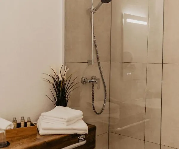 Faehrhaus فندق 3*